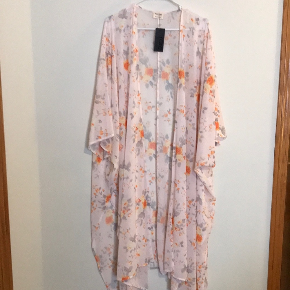 Peach Love California kimono coverup, size large NWT